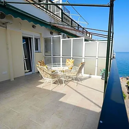 Ocean View Oasis, 2 Bedroom Káto Loutrákion